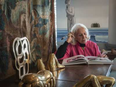 Contrariamente alla maggior parte dei fotografi, prevalentemente uomini, che tendevano a raccontare le star cinematografiche solo come oggetti del desiderio, lei riusciva a far emergere il lato pi� intimo e personale della dive